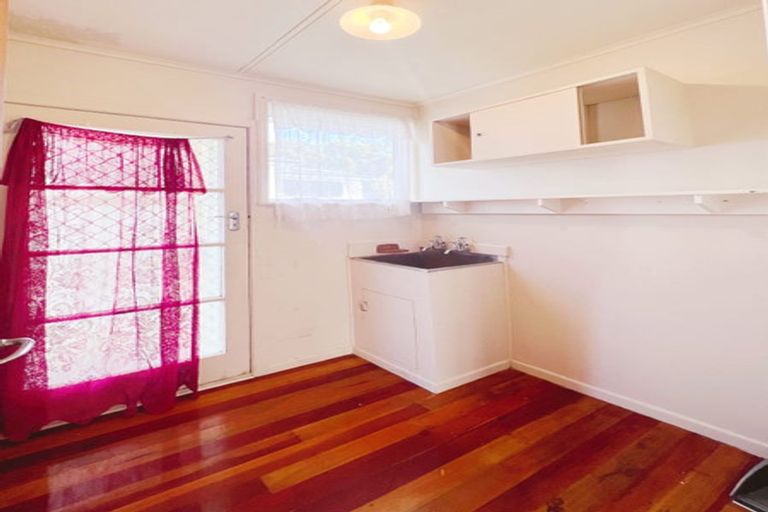 Photo of property in 49 Rosier Road, Glen Eden, Auckland, 0602