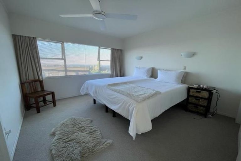 Photo of property in 2/3 Rahopara Street, Castor Bay, Auckland, 0620