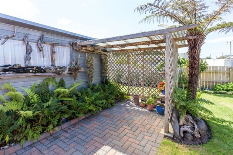 Photo of property in 220b Ocean Road, Whangamata, 3620