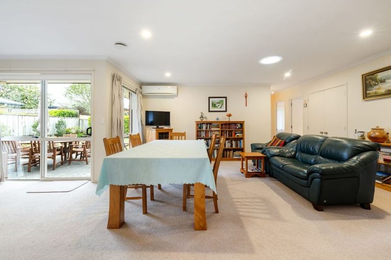 Photo of property in 29 Saint James Drive, Huntington, Hamilton, 3210