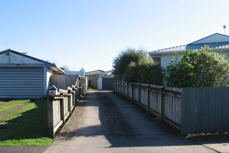 Photo of property in 26 Roberts Road, Te Atatu South, Auckland, 0610