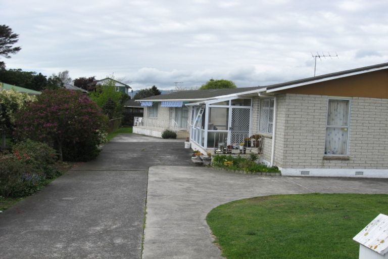 Photo of property in 52a Kapiti Road, Paraparaumu, 5032