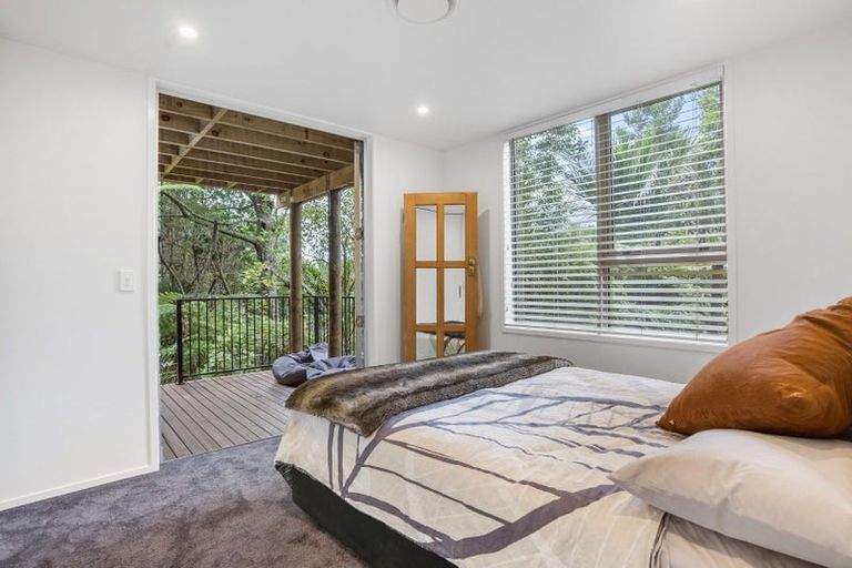 Photo of property in 58 Laingholm Drive, Laingholm, Auckland, 0604