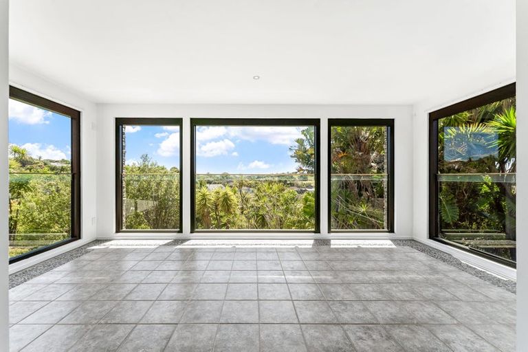 Photo of property in 9 Javelin Close, Gulf Harbour, Whangaparaoa, 0930