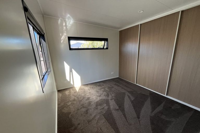 Photo of property in 35a Sturrocks Road, Redwood, Christchurch, 8051