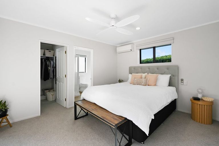 Photo of property in 21 Mangakoea Place, St Andrews, Hamilton, 3200