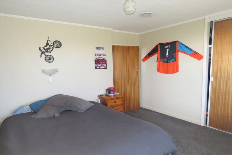 Photo of property in 183 Queen Street, Westport, 7825