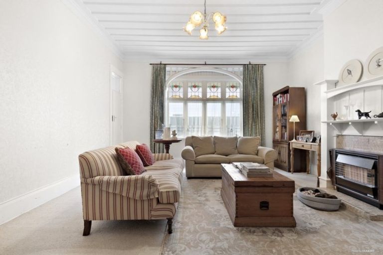 Photo of property in 108 Freyberg Street, Lyall Bay, Wellington, 6022