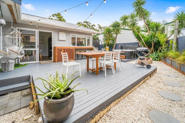 Photo of property in 287d Vipond Road, Stanmore Bay, Whangaparaoa, 0932