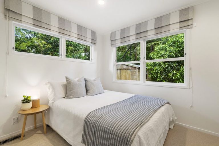 Photo of property in 1/72 Roseberry Avenue, Birkenhead, Auckland, 0626