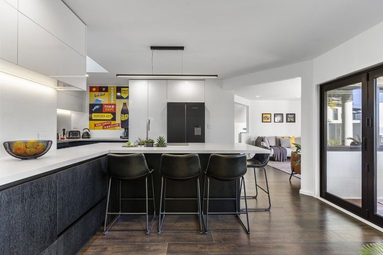 Photo of property in 107 Pacific View Drive, Whangamata, 3620