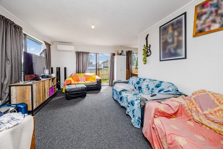 Photo of property in 1/27 Silver Creek Road, Weymouth, Auckland, 2103
