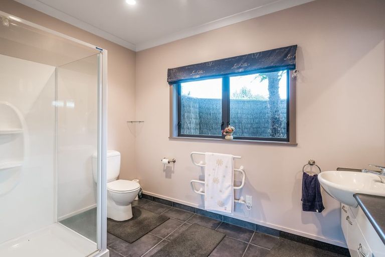 Photo of property in 5 Roseash Lane, Levin, 5510