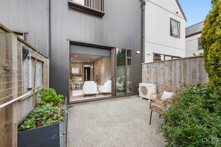 Photo of property in 35 Ron Deal Way, Epuni, Lower Hutt, 5011