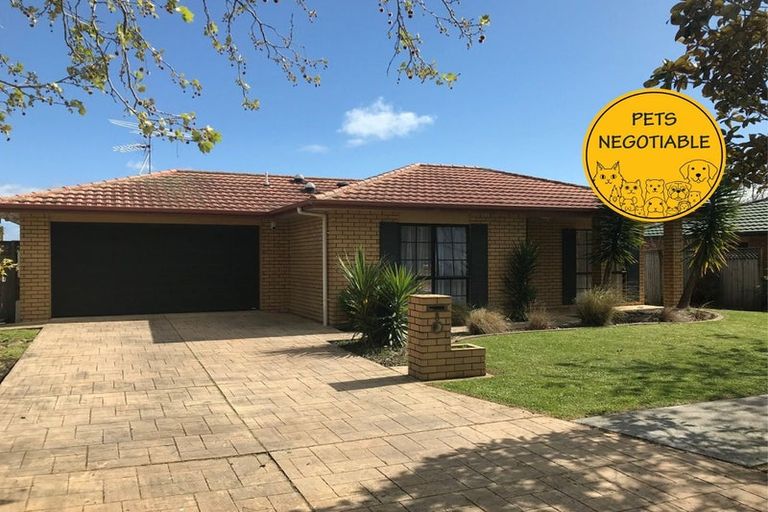 Photo of property in 8 Cottesmore Place, Huntington Park, Auckland, 2013