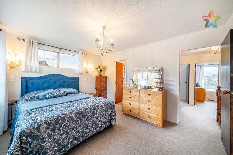 Photo of property in 2 Mcenroe Grove, Naenae, Lower Hutt, 5011