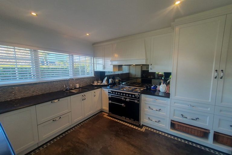 Photo of property in 25 Walnut Grove, Omokoroa, 3114