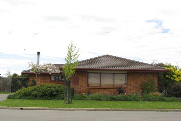 Photo of property in 4 Gerald Beattie Lane, Rangiora, 7400