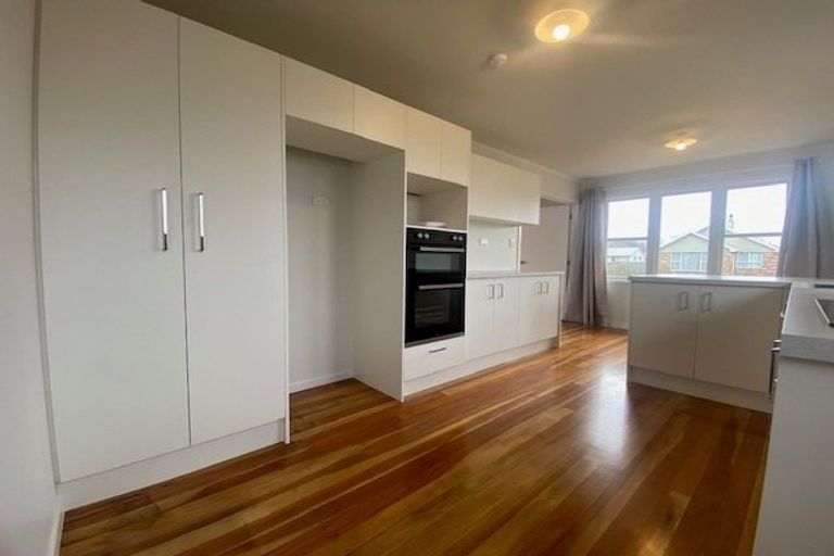 Photo of property in 714 Huia Street, Camberley, Hastings, 4120