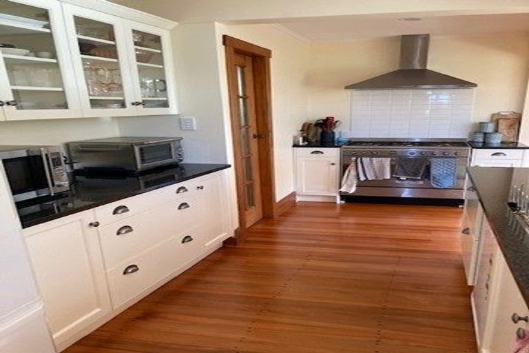 Photo of property in 22 Orchard Street, Wadestown, Wellington, 6012