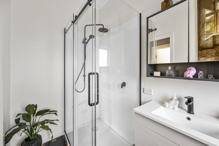 Photo of property in 10 Railway Road, Whakatu, Hastings, 4102