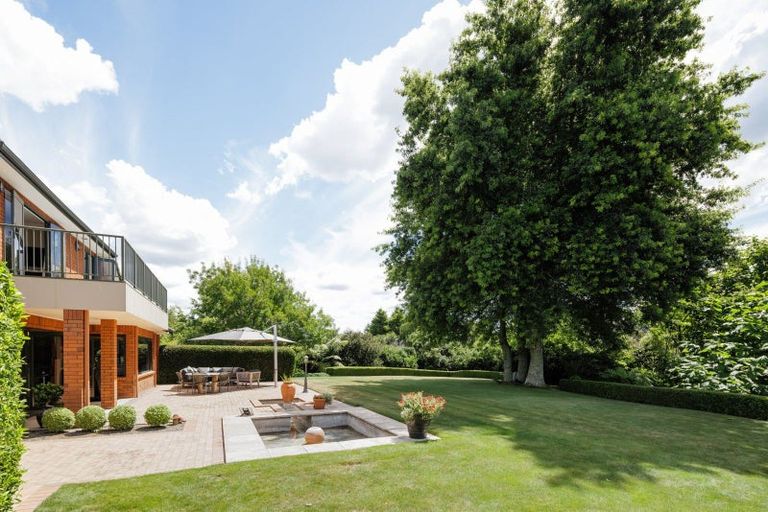 Photo of property in 31 Montrose Crescent, Huntington, Hamilton, 3210