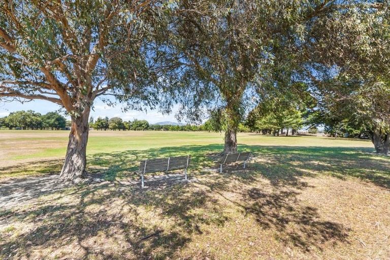 Photo of property in 195 Springs Road, Hornby, Christchurch, 8042