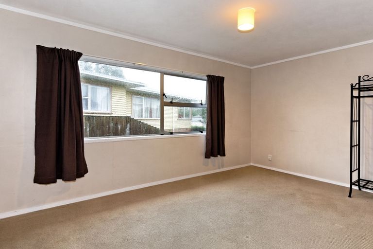 Photo of property in 55 Stottholm Road, Titirangi, Auckland, 0604