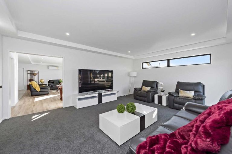 Photo of property in 11 Tulett Park Drive, Casebrook, Christchurch, 8051