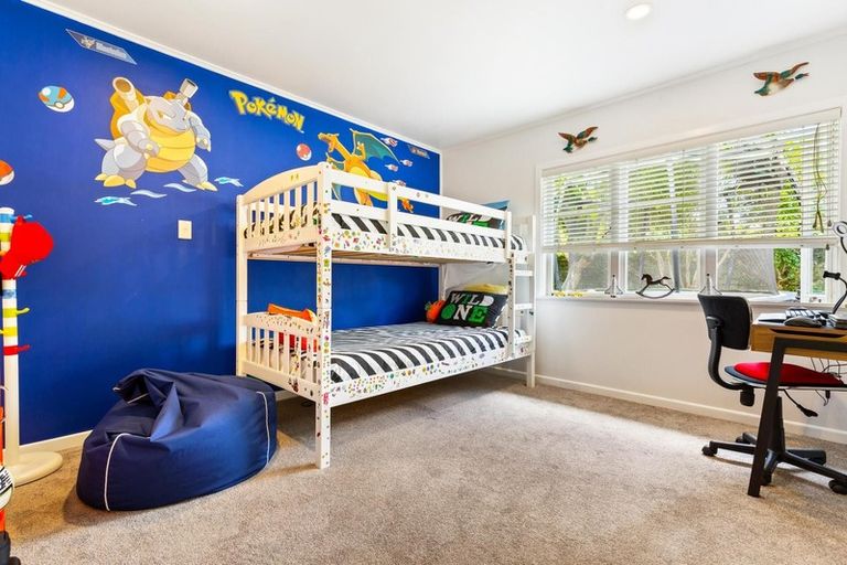 Photo of property in 46 Renata Crescent, Te Atatu Peninsula, Auckland, 0610