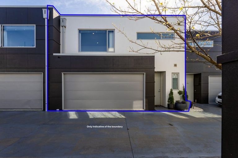 Photo of property in 2/670 Ferry Road, Woolston, Christchurch, 8023