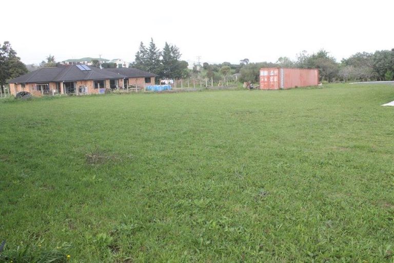 Photo of property in 1 Fermanagh Grove, Tuakau, 2121