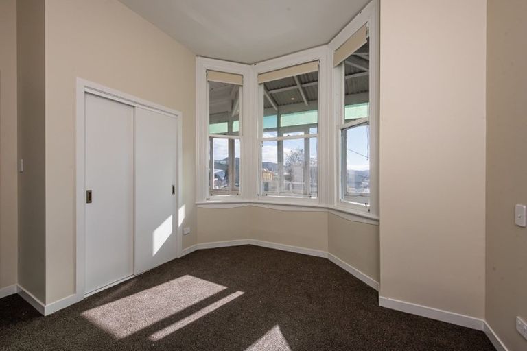 Photo of property in 35 Hankey Street, Mount Cook, Wellington, 6011