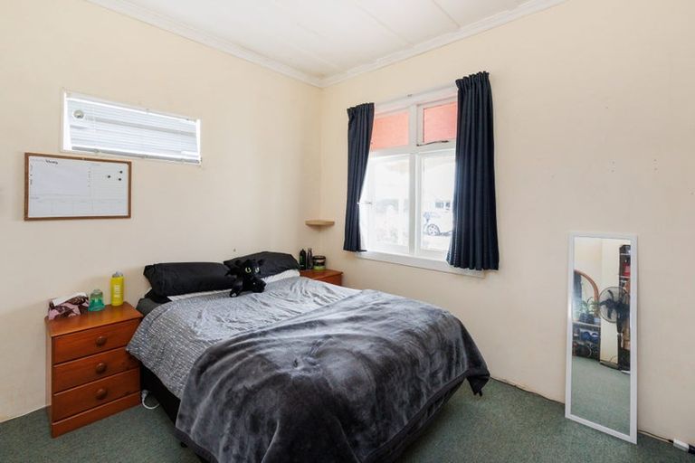 Photo of property in 31 Mcgiffert Street, Palmerston North, 4410