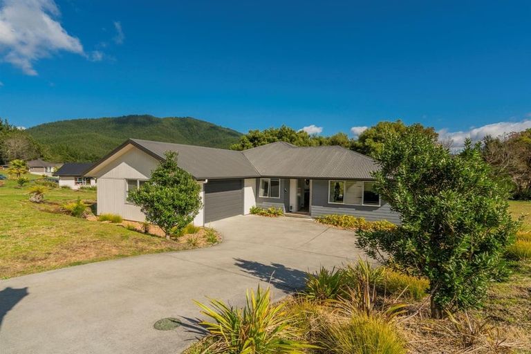 Photo of property in 64 Pinehurst Drive, Pauanui, Hikuai, 3579
