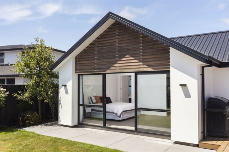 Photo of property in 45 Grayshott Avenue, Casebrook, Christchurch, 8051