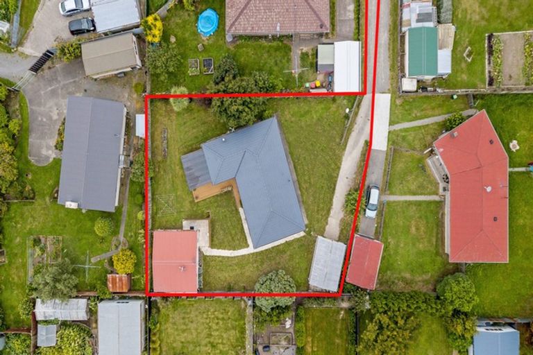 Photo of property in 35 Avro Crescent, Hornby, Christchurch, 8042