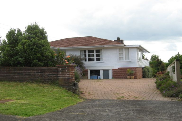 Photo of property in 24 Mcintyre Road, Mangere Bridge, Auckland, 2022