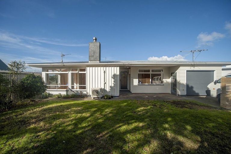 Photo of property in 1/65 Clifford Road, Johnsonville, Wellington, 6037