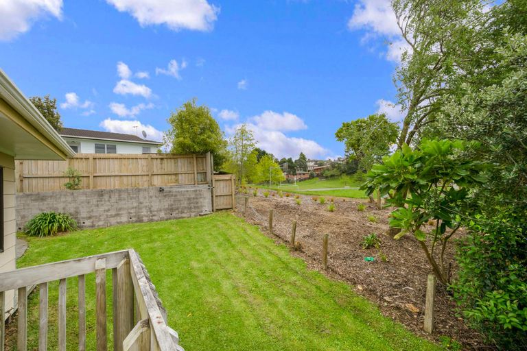 Photo of property in 19a Pisces Road, Glen Eden, Auckland, 0602