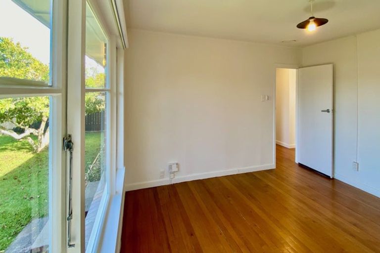 Photo of property in 626 Te Atatu Road, Te Atatu Peninsula, Auckland, 0610