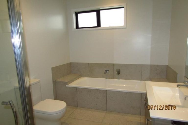 Photo of property in 12 Poaka Road, Hobsonville, Auckland, 0616