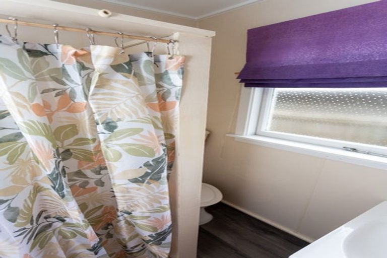 Photo of property in 3/110 Olliviers Road, Phillipstown, Christchurch, 8011