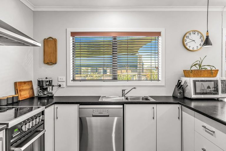 Photo of property in 16a De Lautour Road, Kaiti, Gisborne, 4010