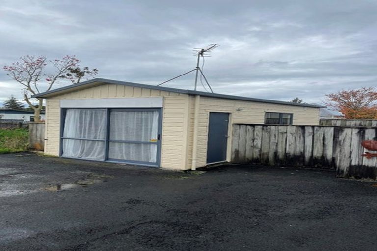 Photo of property in 39a Maire Street, Inglewood, 4330