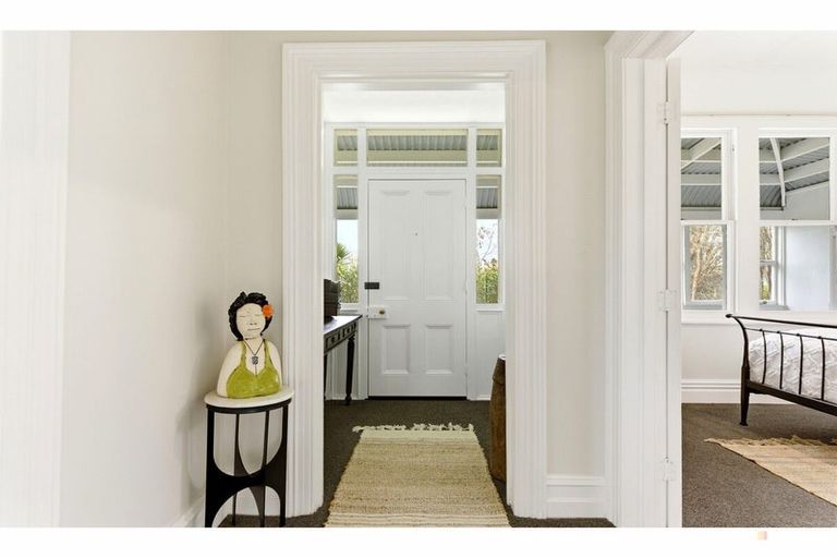 Photo of property in 260 Talbot Street, Geraldine, 7930