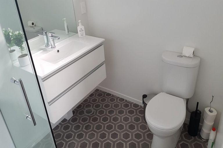 Photo of property in 1/176 Edgeware Road, Edgeware, Christchurch, 8013