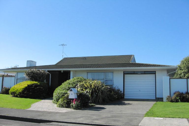 Photo of property in 4 Guildford Street, Levin, 5510