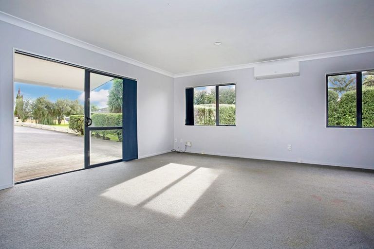 Photo of property in 73a Sandspit Road, Waiuku, 2123
