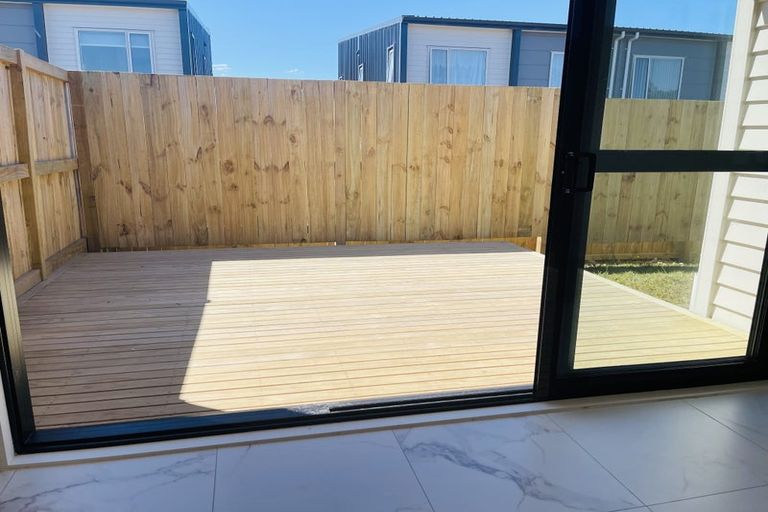 Photo of property in 13a Poruru Close, Papakura, 2110